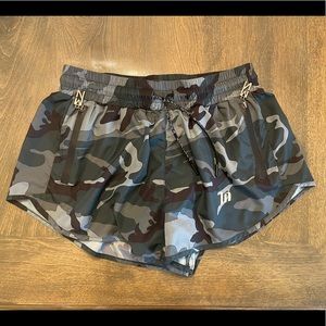 Muscle nation size small shorts